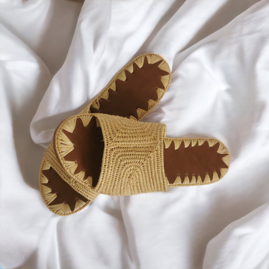 Handmade Moroccan raffia sandals by BerberSole