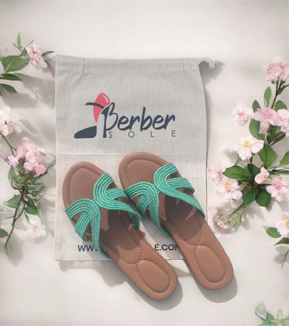 Atlas Echo – Handwoven Moroccan Raffia Slippers | Elegant Indoor-Outdoor Wear