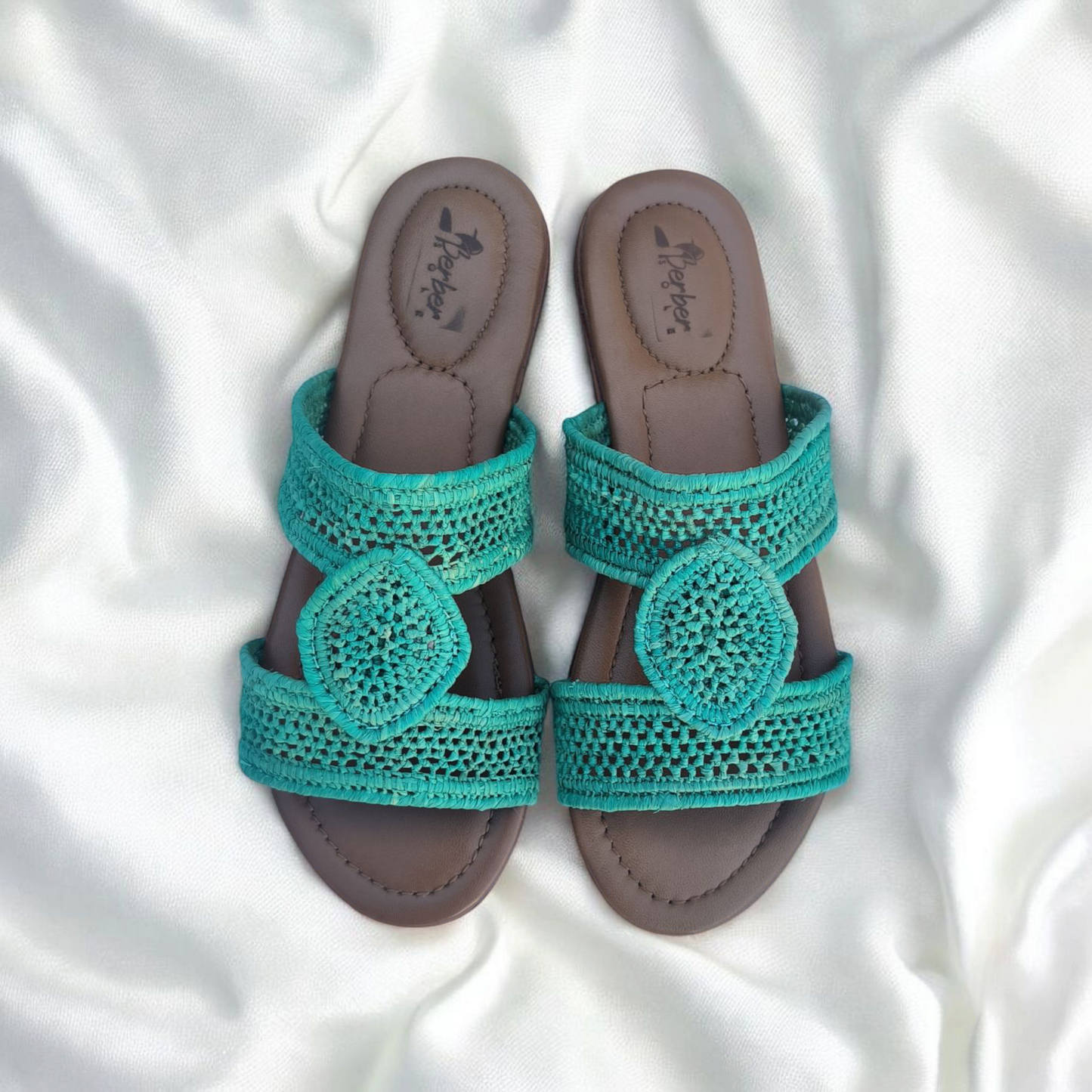 Handmade Raffia Sandals in Natural Fiber Design