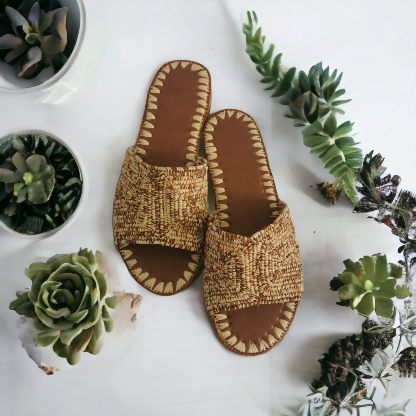 Handmade Moroccan raffia sandals by BerberSole