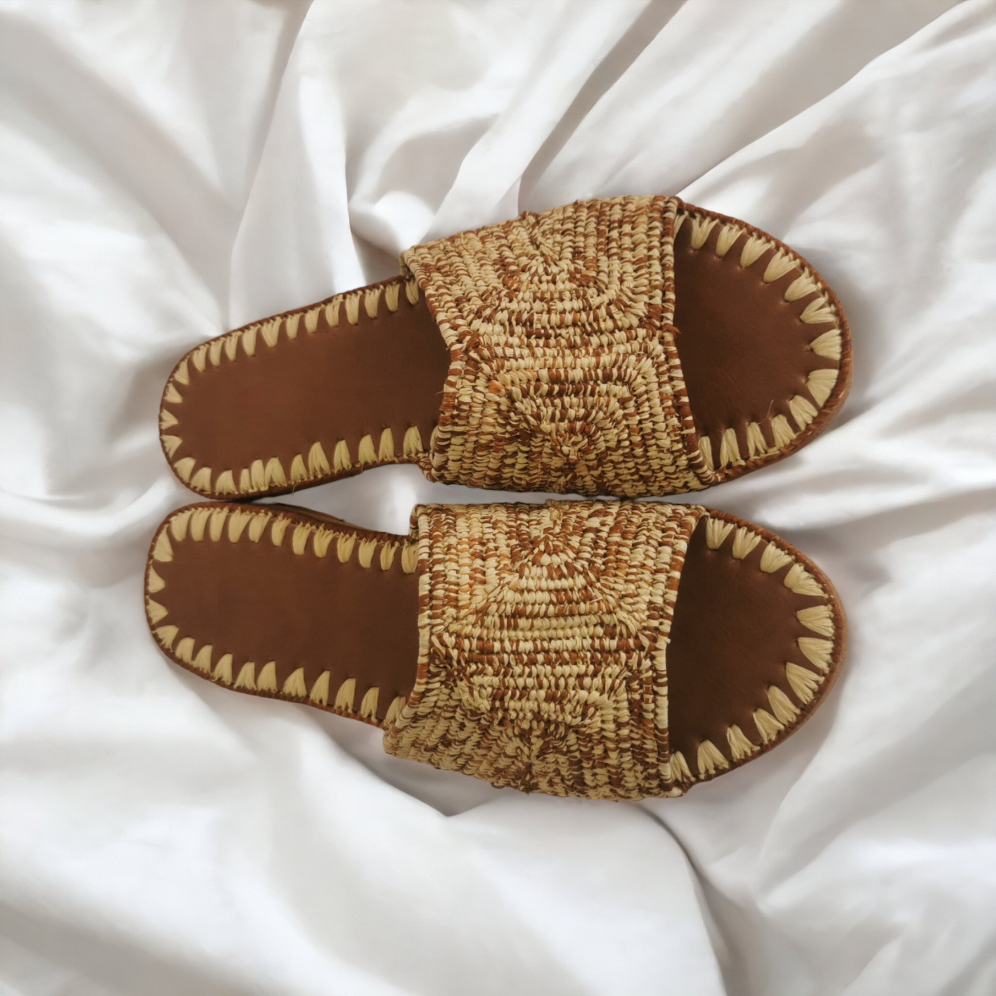 Handmade Moroccan raffia sandals by BerberSole