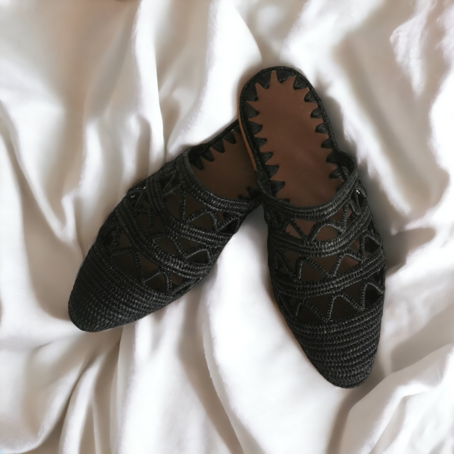 Handmade Moroccan raffia sandals by BerberSole
