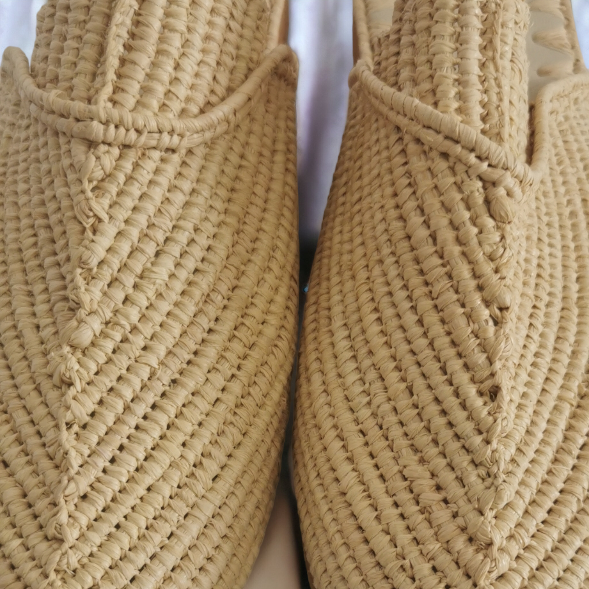 Handmade Moroccan raffia sandals by BerberSole