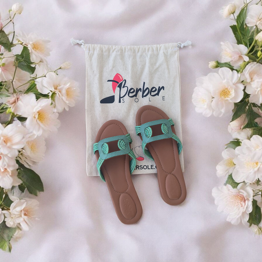 Moonlit Dunes – Handwoven Moroccan Raffia Slippers | Elegant Indoor-Outdoor Wear