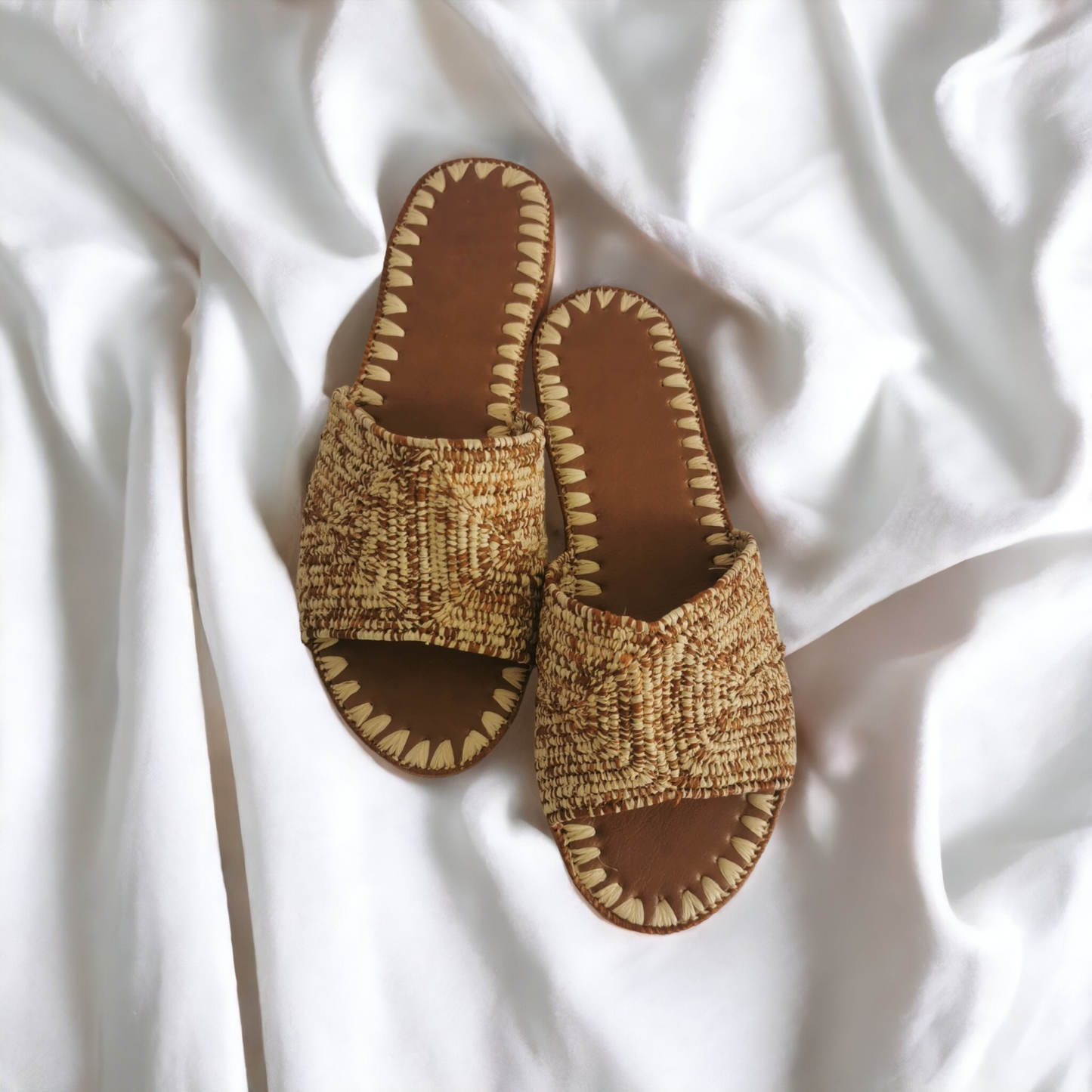 Handmade Moroccan raffia sandals by BerberSole
