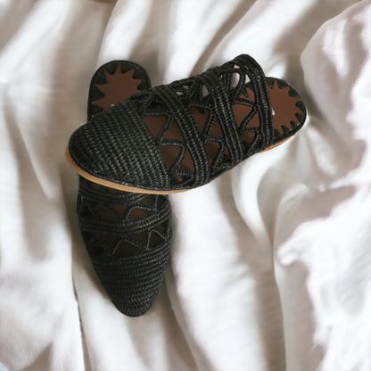 Handmade Moroccan raffia sandals by BerberSole