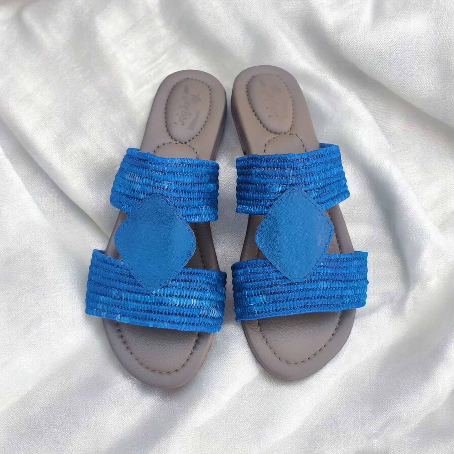 Urban Amazigh sandals – Handwoven Moroccan Raffia Slippers