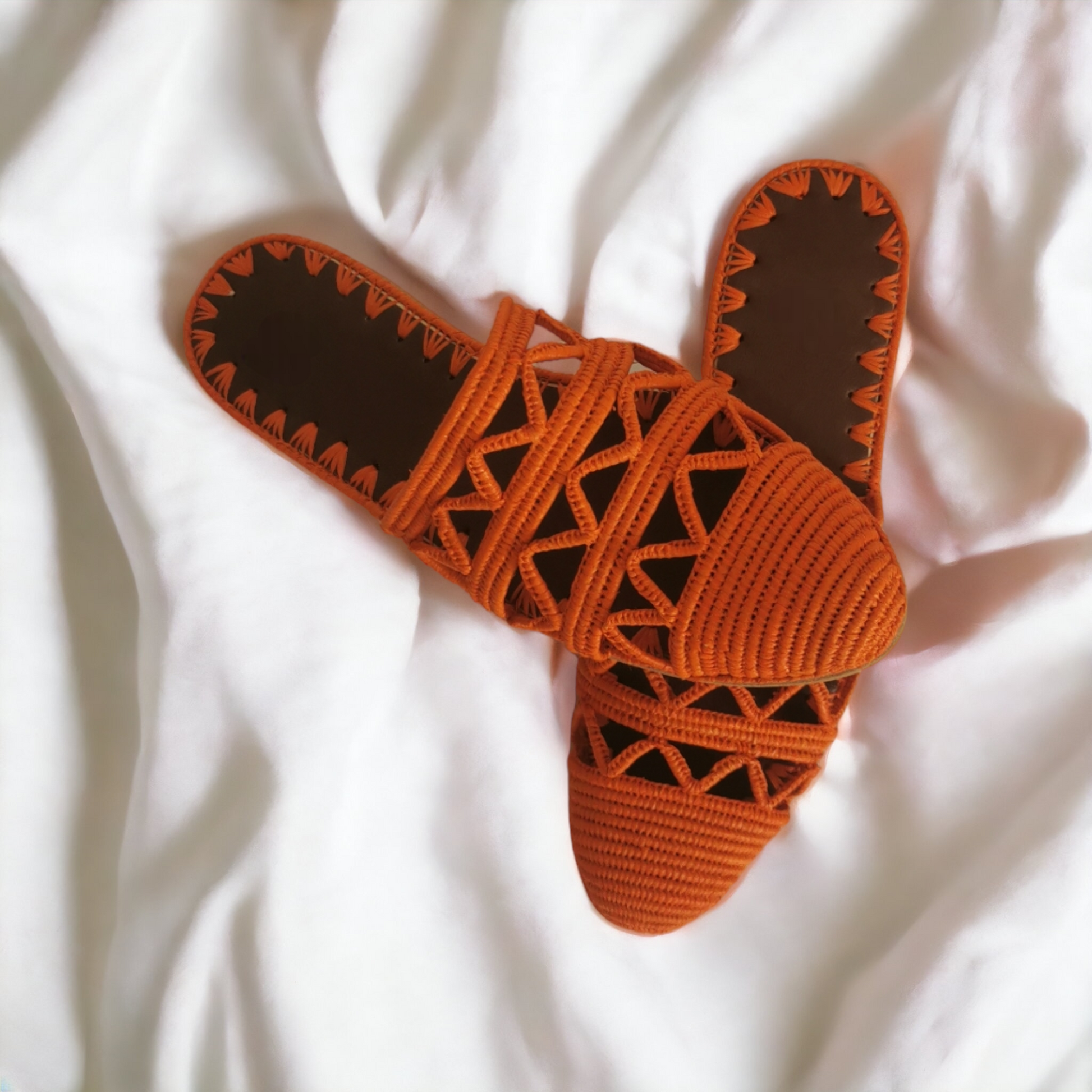Handmade Moroccan raffia sandals by BerberSole