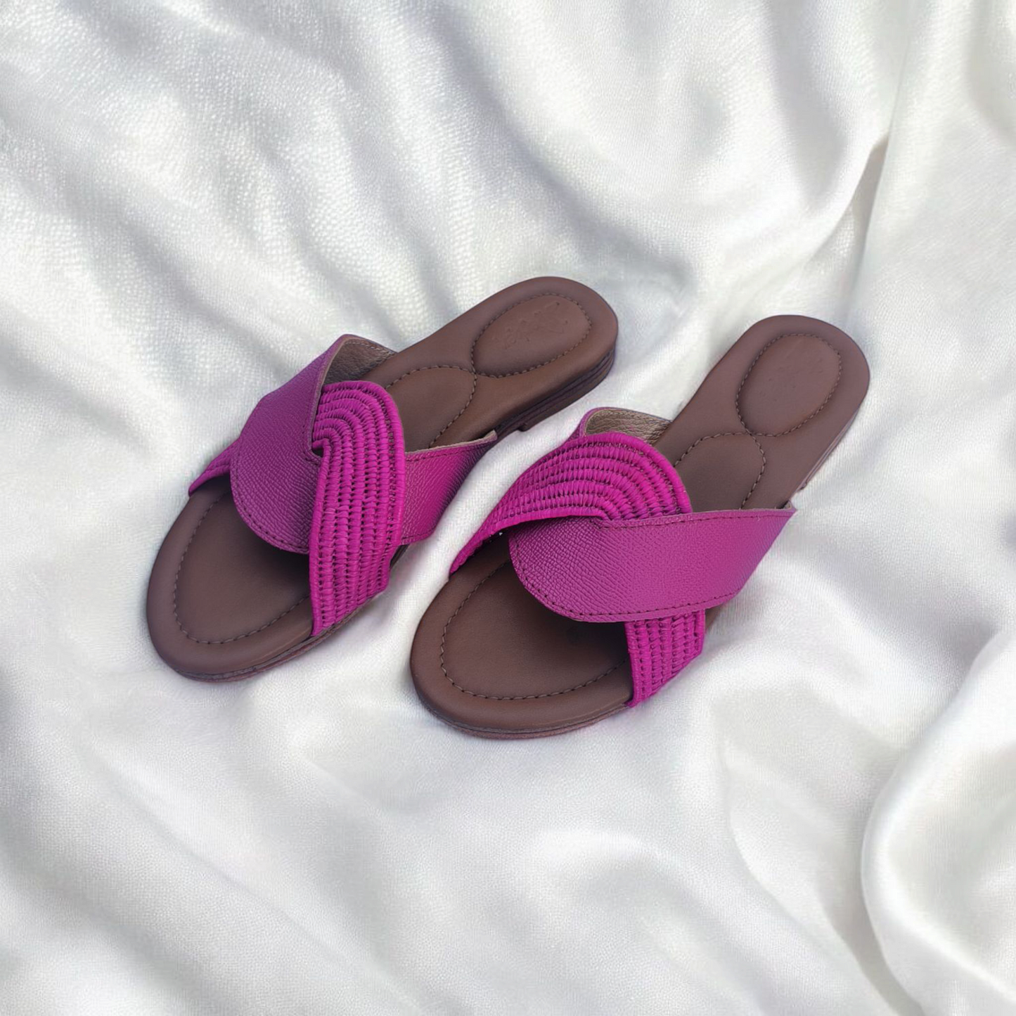 Noor sandals – Handwoven Moroccan Raffia Slippers